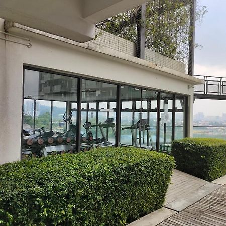 Urban360 Pool View With Netflix And Wifi Apartment Batu Caves Ngoại thất bức ảnh