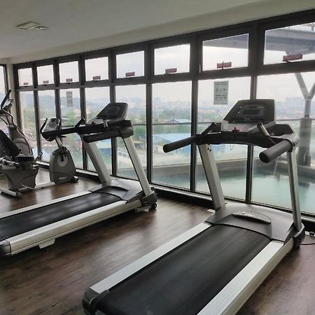 Urban360 Pool View With Netflix And Wifi Apartment Batu Caves Ngoại thất bức ảnh