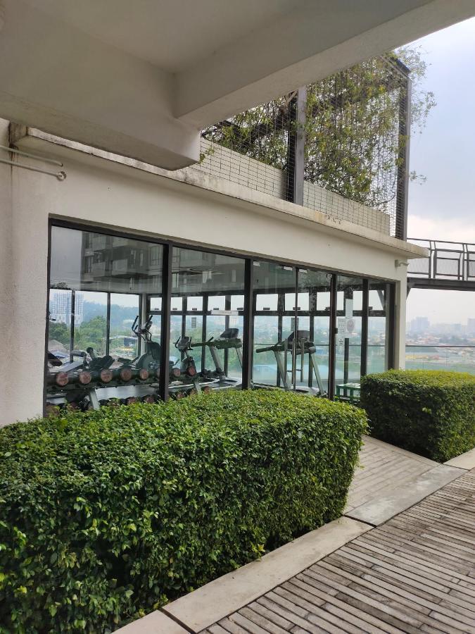 Urban360 Pool View With Netflix And Wifi Apartment Batu Caves Ngoại thất bức ảnh